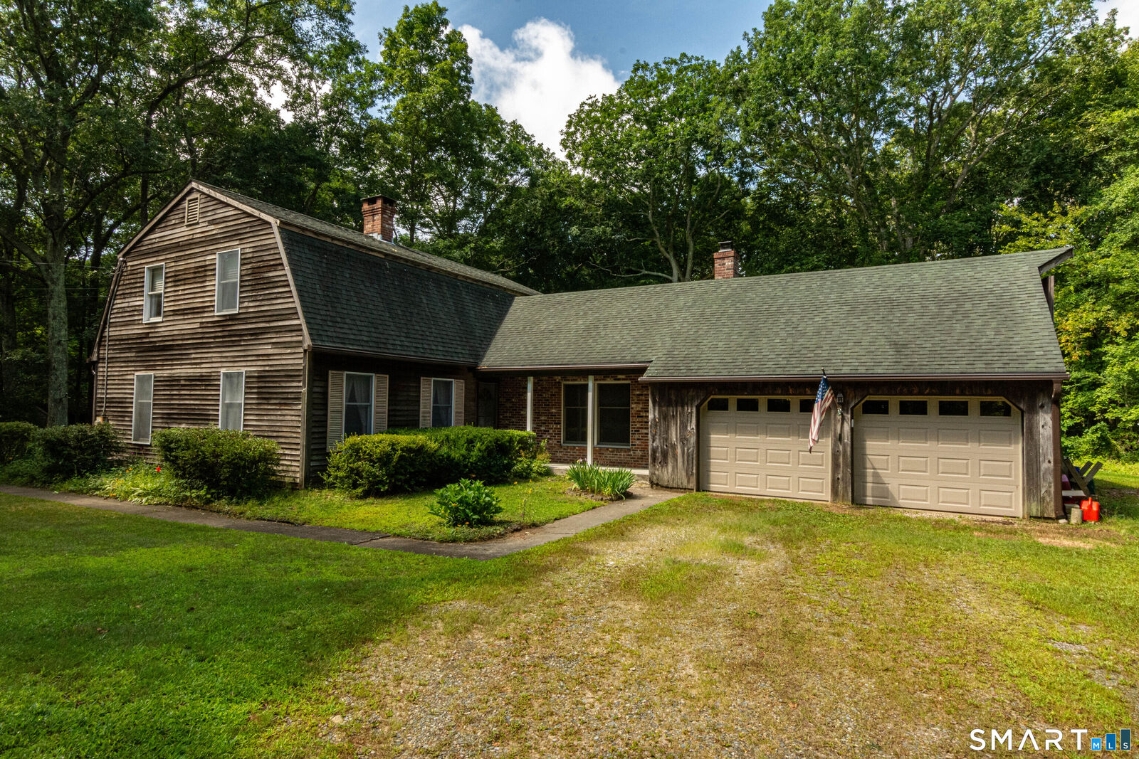 Property Photo:  447 Pumpkin Hill Road  CT 06339 