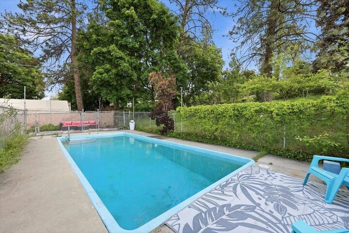 Property Photo: 5128 N Greenwood Blvd WA 99205