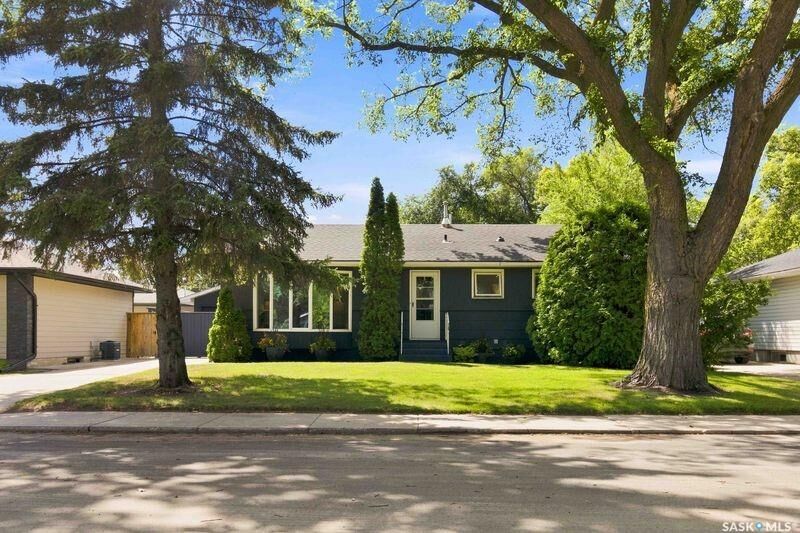 Property Photo:  2602 Paul Crescent  SK S7J 2T6 
