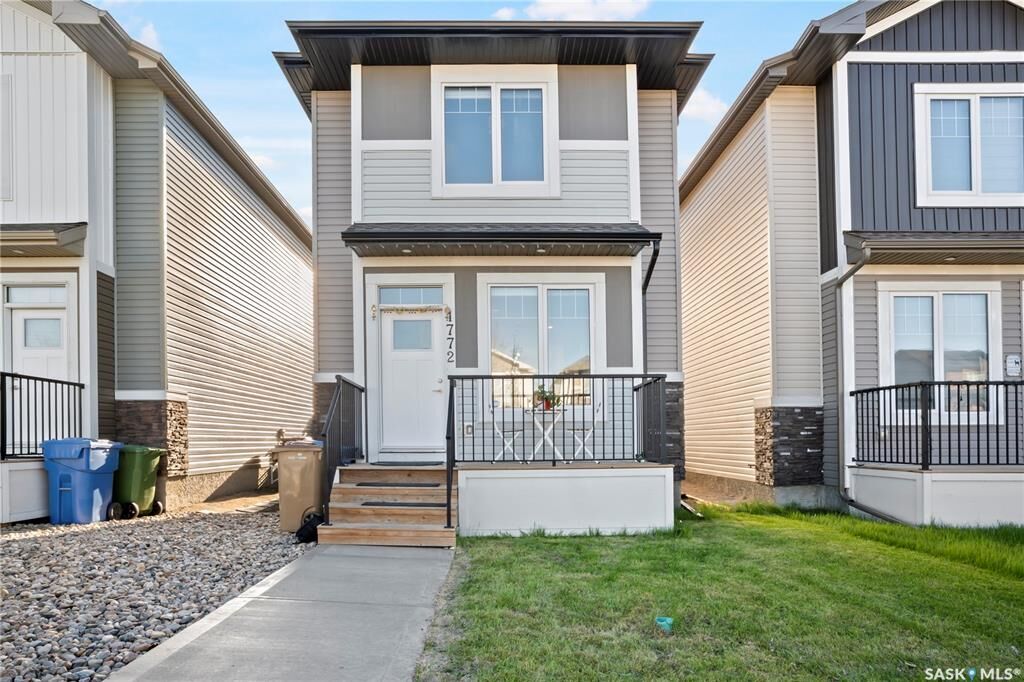 Property Photo: 1772 West Market Street SK S4Y 0G3