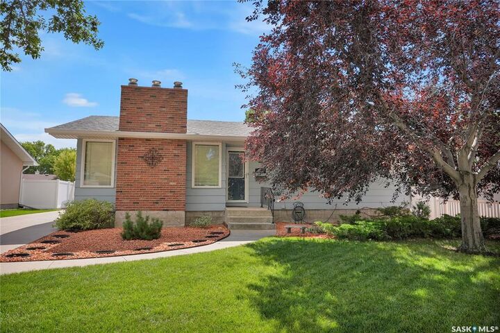 Property Photo: 6015 7th Avenue N SK S4T 6X2