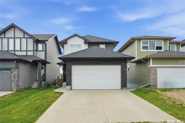 Property Photo:  205 Wall Street  SK S0K 1E0 