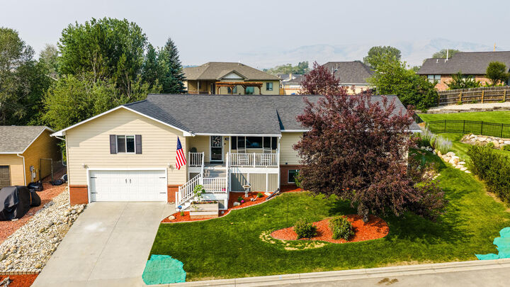 Property Photo:  906 Delaware Drive  WY 82834 