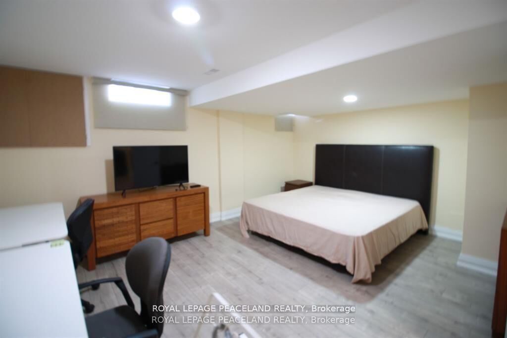 Property Photo:  1855 Pilgrims Way  ON L6M 1X2 