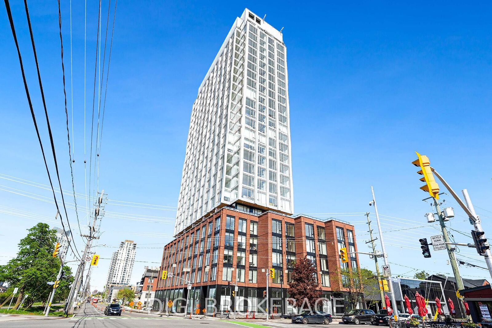 Property Photo: 2070 Scott Street 604 ON K1Z 0C8