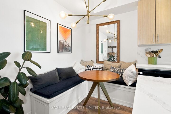 Property Photo:  165 Legion Road N 1428  ON M8Y 0B3 