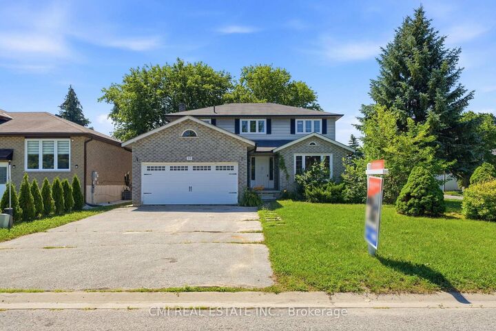 Property Photo: 39 Camrose Drive ON L4P 3L6