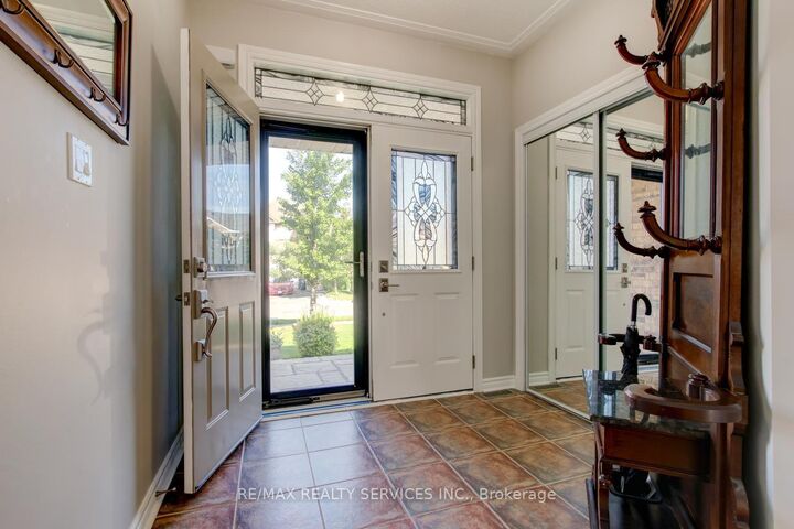 Property Photo:  35 Hardgate Crescent  ON L7A 3V7 