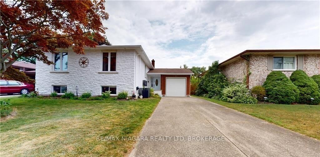 Property Photo:  84 Ziraldo Road  ON L2N 6T1 