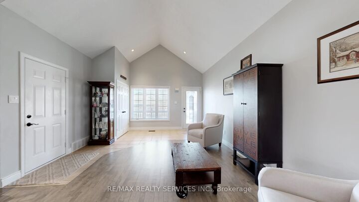 Photo de la propriété:  37 Abbey Road  ON L9W 5E3 