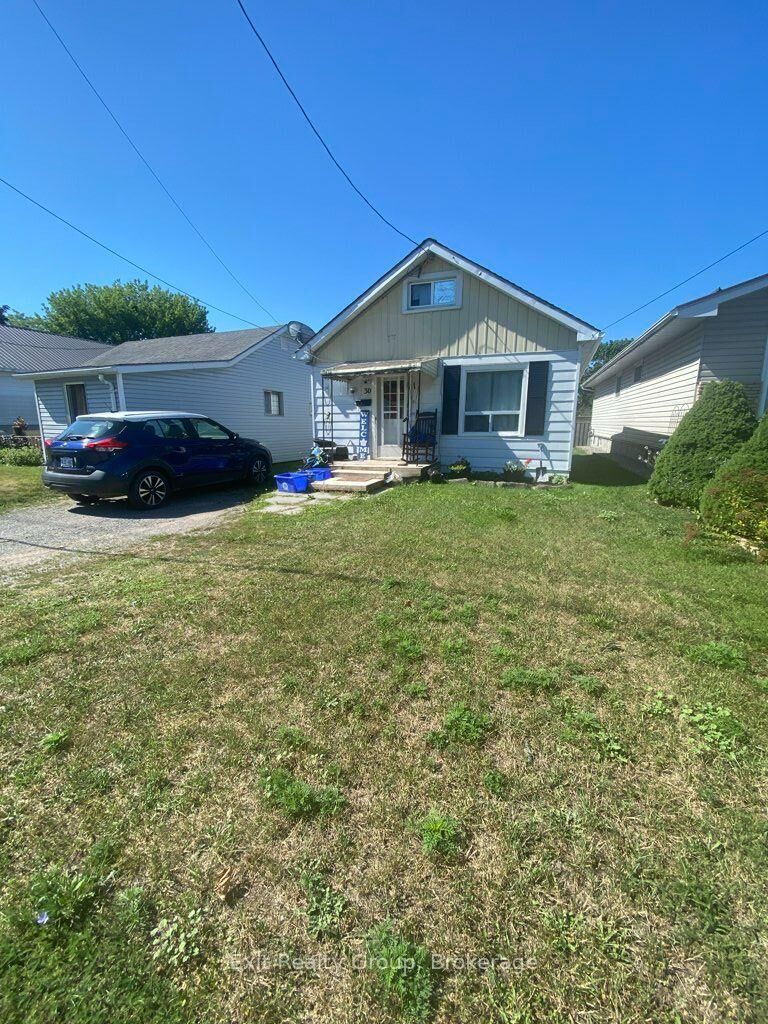 Property Photo: 30 Bocage Street ON K8V 2L4