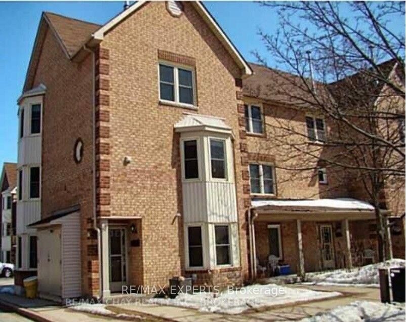 Property Photo:  119 D'Ambrosio Drive 36  ON L4N 7R7 