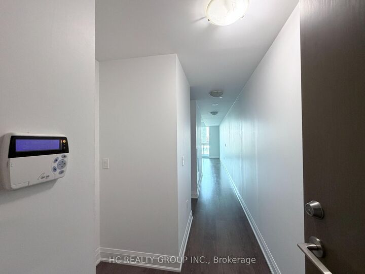 Property Photo: 160 Vanderhoof Avenue 902 ON M4G 0B7
