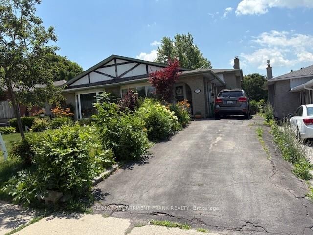 Property Photo: 97 Guildwood Drive ON L9C 6S3