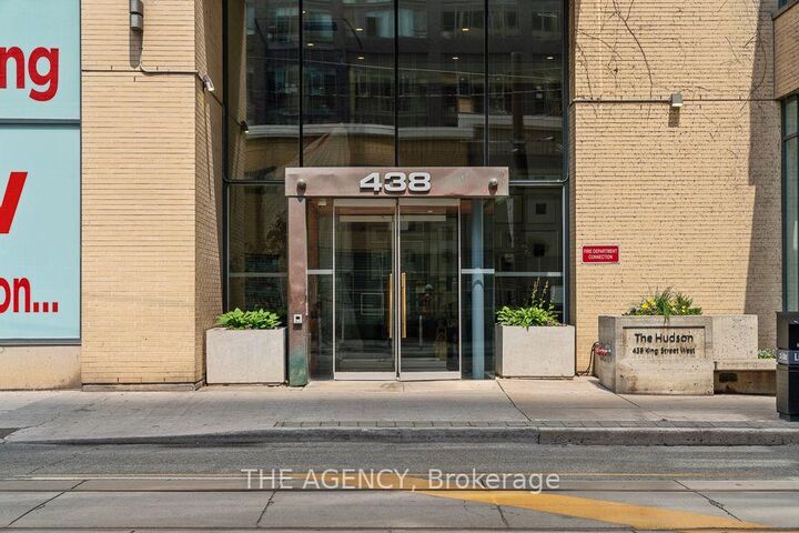 Property Photo: 438 King Street W 1314 ON M5V 3T9