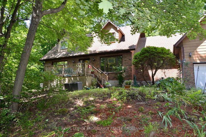 1852 Mac Alpine Road — photo 1