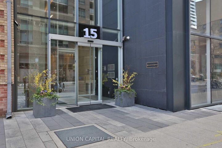Property Photo: 15 Grenville Street 4402 ON M4Y 1A1