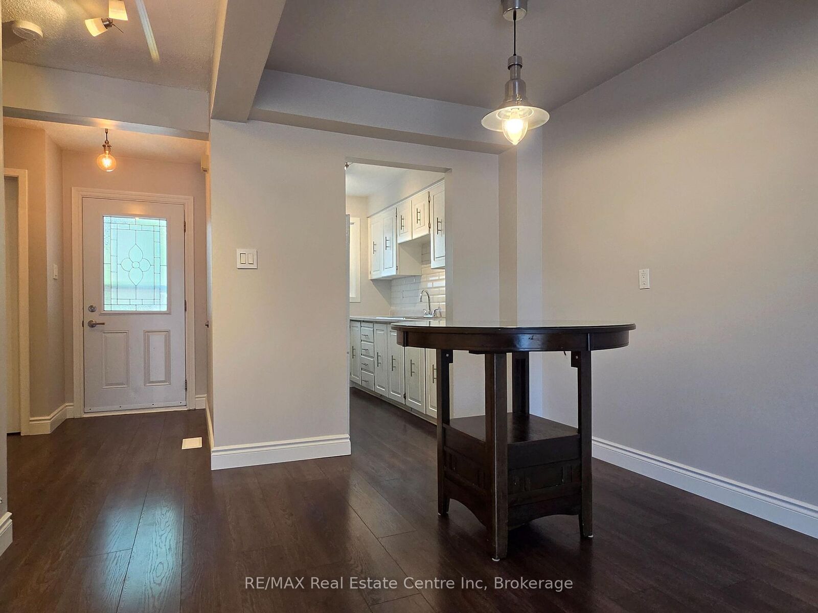 Property Photo: 31 Greengate Rd N/A 101 ON N1H 6R3