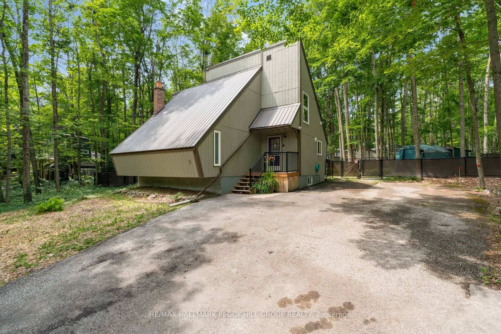 Property Photo:  6 Slalom Drive  ON L0K 1N0 