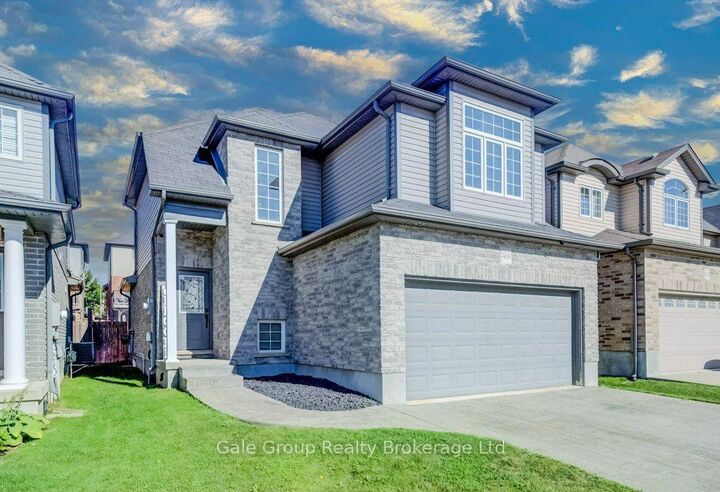 468 Champlain Avenue — photo 1