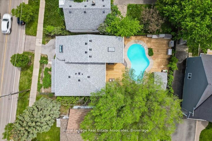 Property Photo:  1168 Canterbury Road  ON L5G 4A2 