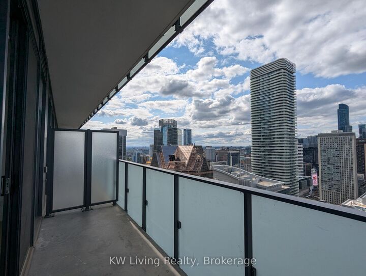 Photo de la propriété:  20 Lombard Street 3714  ON M5C 0A7 