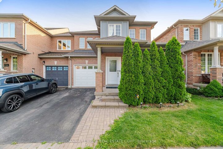 Property Photo: 658 Julia Avenue ON L7Z 6X3