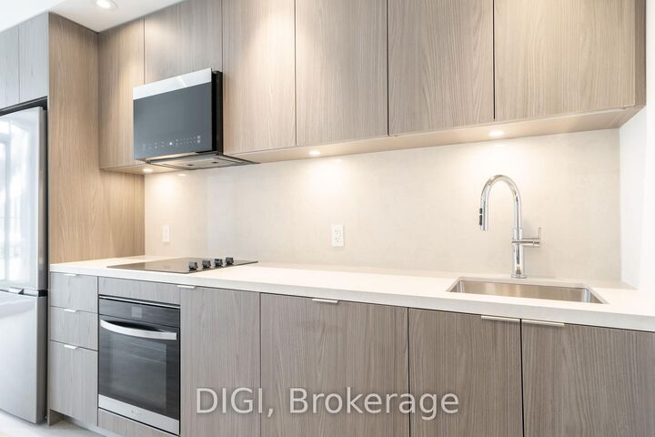 Property Photo: 485 Perth Avenue W426 ON M6N 0B9