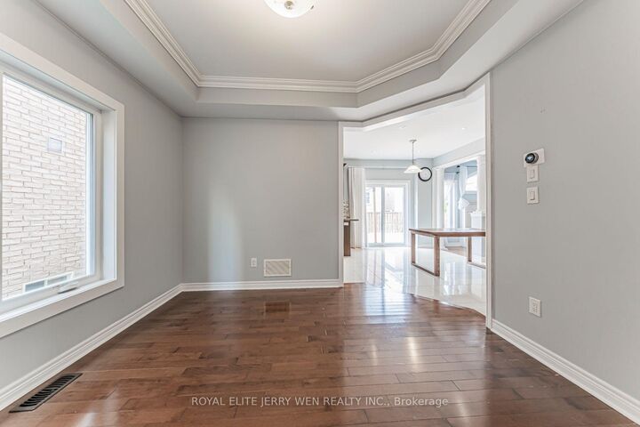Property Photo: 176 District Avenue ON L6A 0Y3