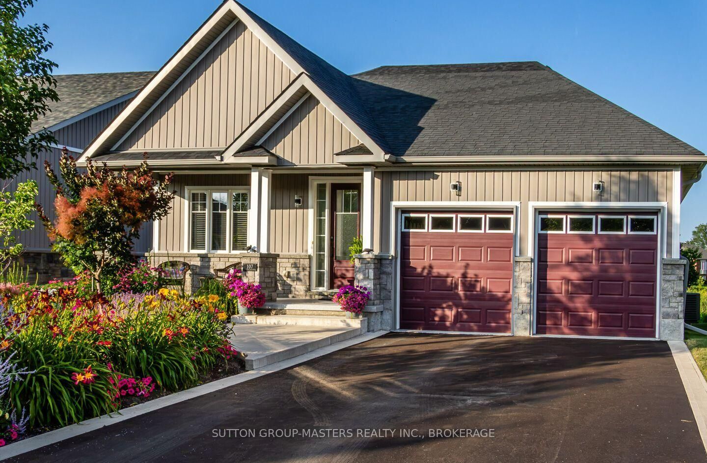 Property Photo:  107 Country Club Drive  ON K0H 1G0 