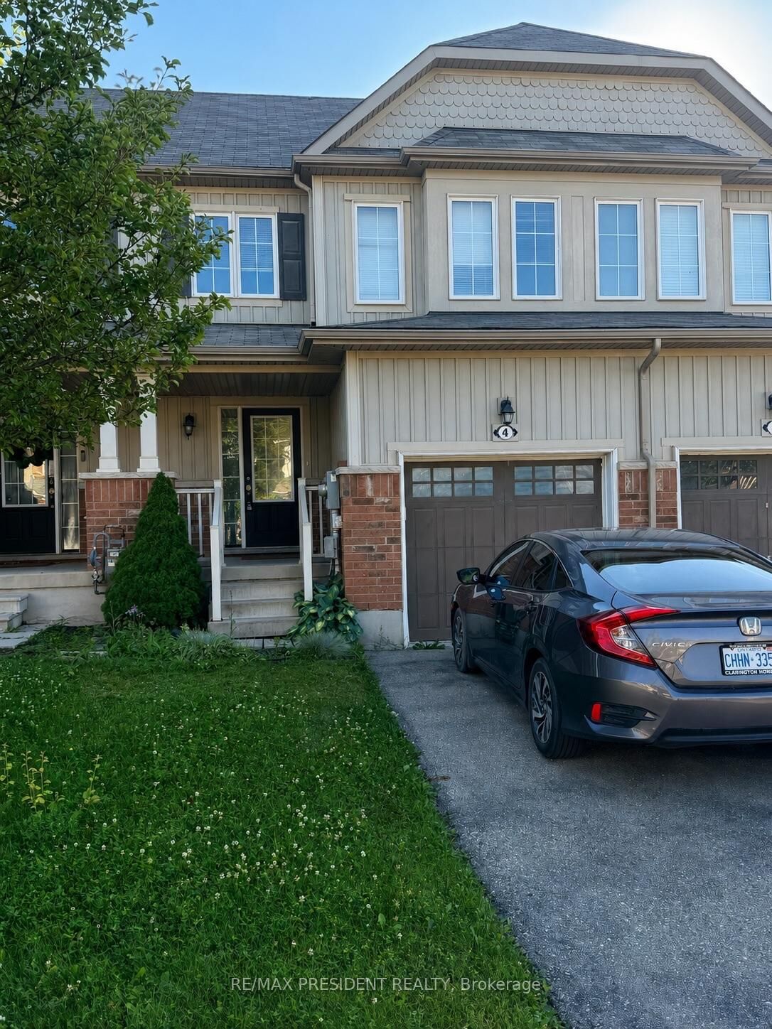 Property Photo:  4 Avedisian Street  ON N3T 0G8 