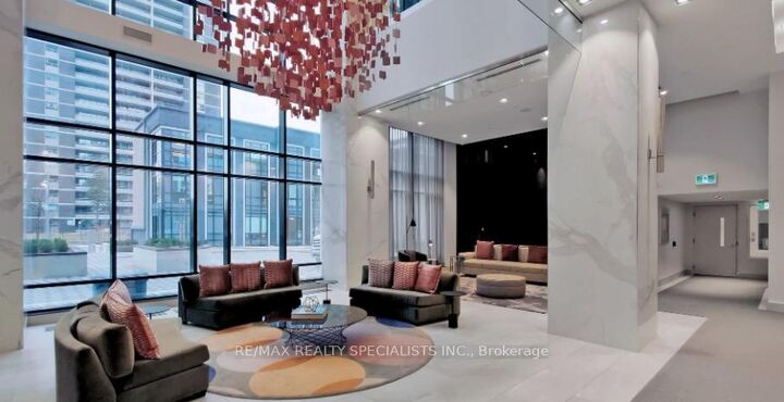 Property Photo:  7 Mabelle Avenue 2703  ON M9A 0C9 