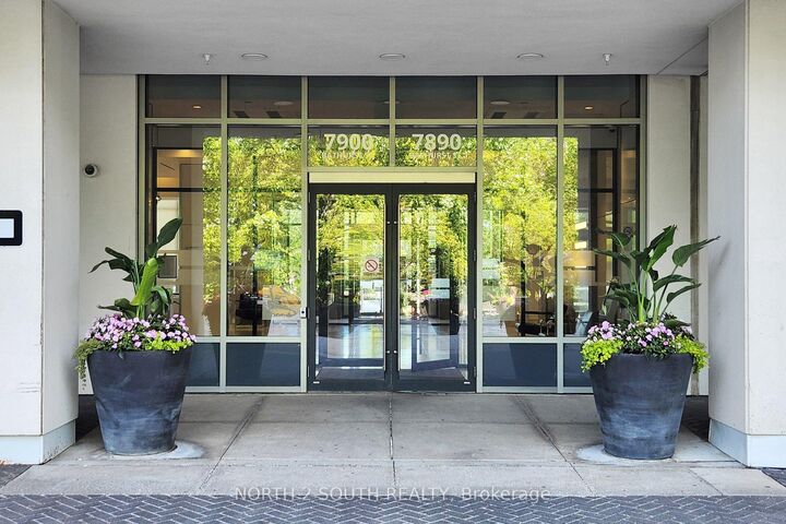 Property Photo:  7900 Bathurst Street 1217  ON L4J 0J9 