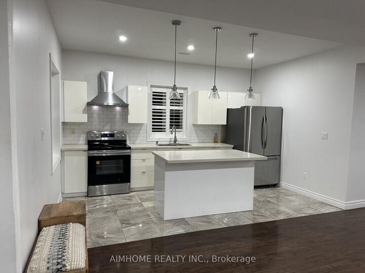 Photo de la propriété:  39 Lady Karen Crescent Basement  ON L6A 4M3 