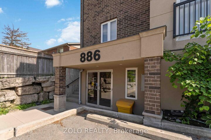 Property Photo:  886 Golf Links Road 304  ON L9K 1J8 