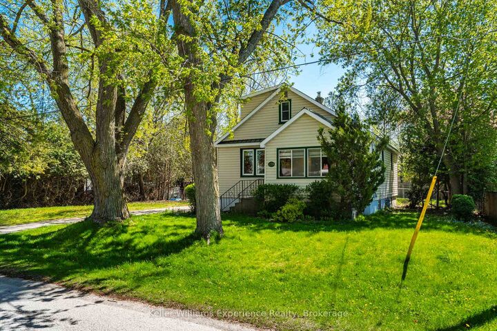 Property Photo: 239 Oak Street ON L0M 1S0