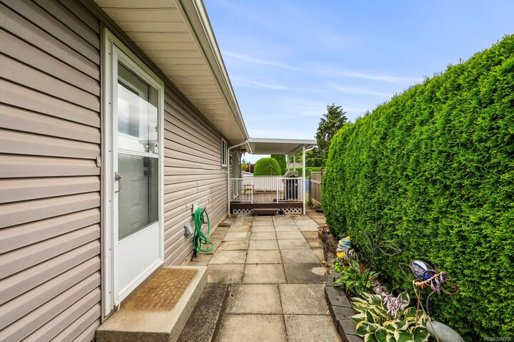 Property Photo: 2233 6th St E BC V9N 7T8