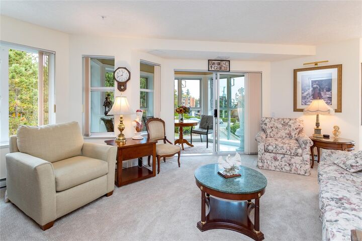 Property Photo:  1521 Church Ave #409  BC V8P 5T7 