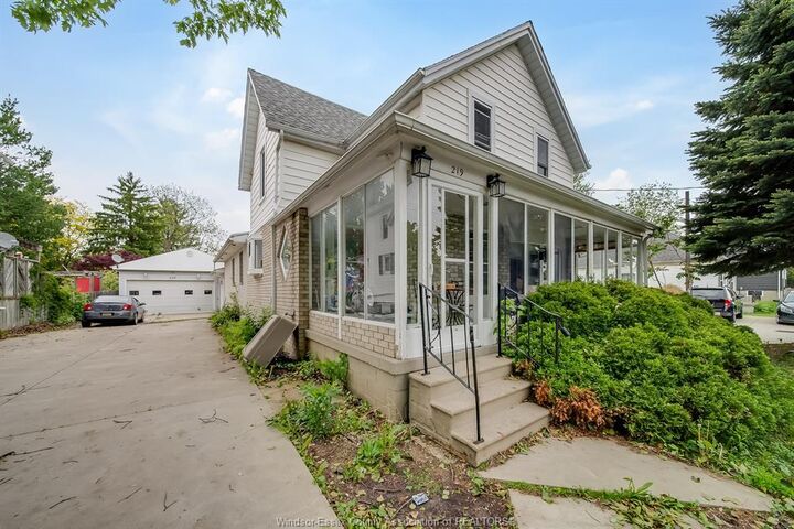 Property Photo: 219 Inshes ON N7M 2Z5