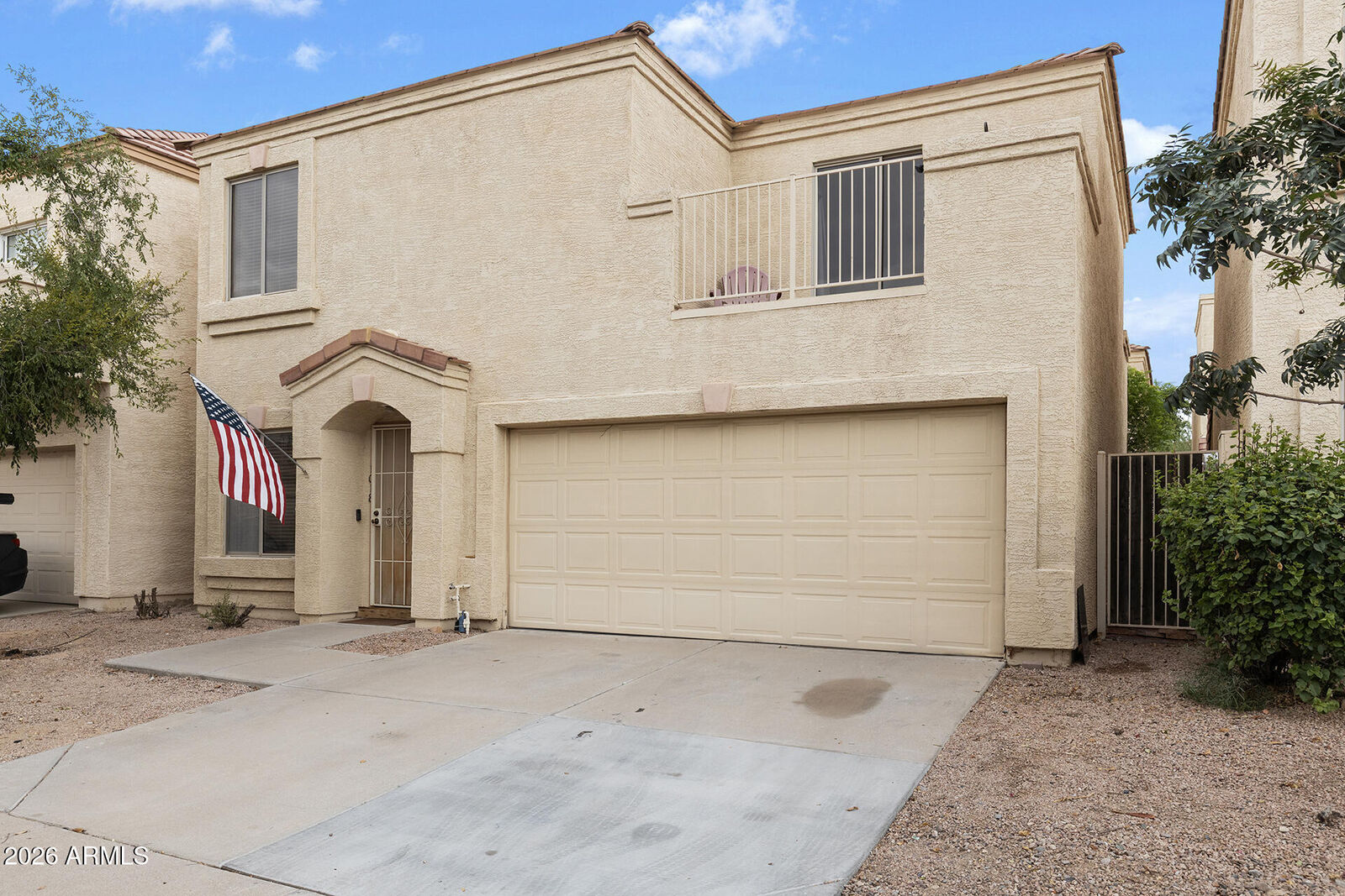Property Photo: 1018 W Janice Drive AZ 85283