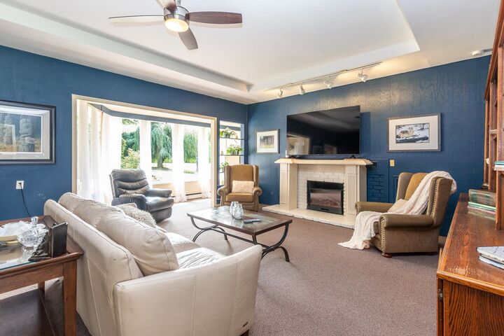 Property Photo: 23765 123 Avenue BC V4R 1N7