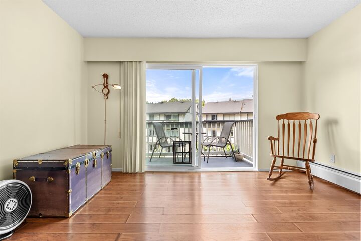 Property Photo: 780 Premier Street 316 BC V7J 2G8
