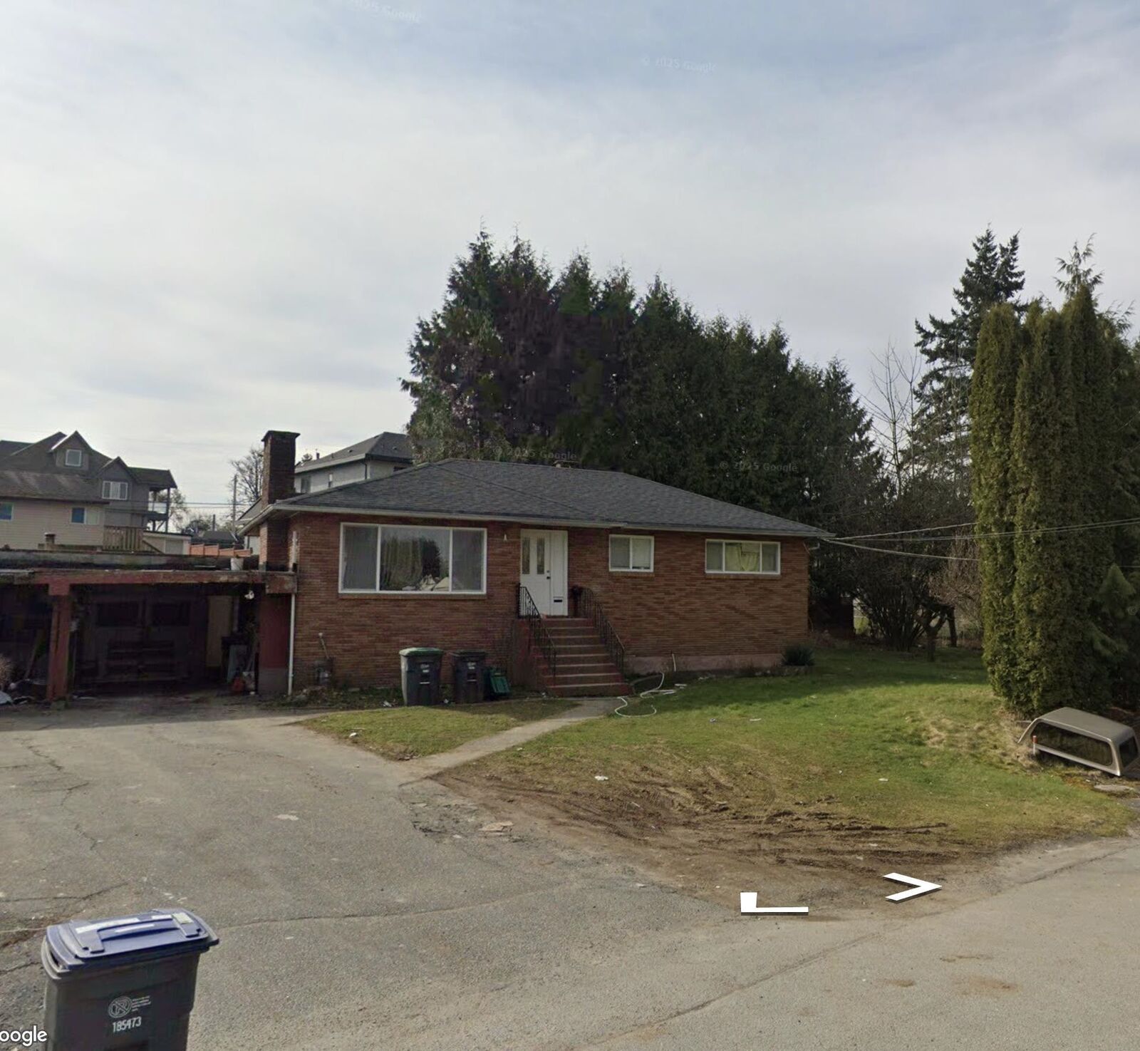 Photo de la propriété: 12842 98A Avenue BC V3T 1C2