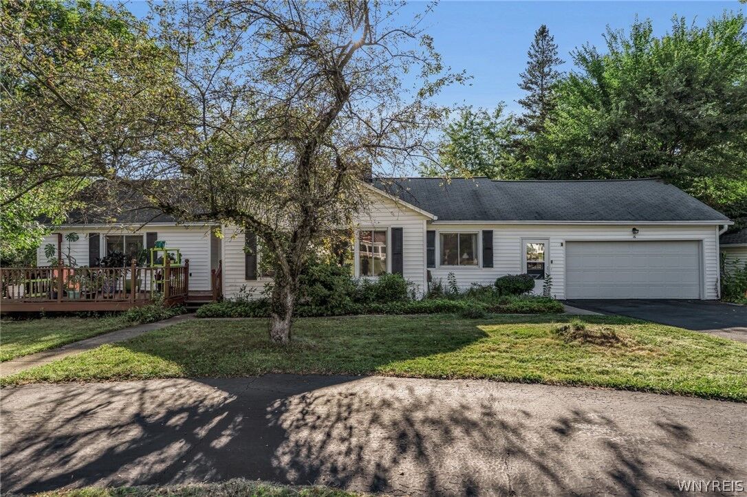 Property Photo: 16 South Lane NY 14127