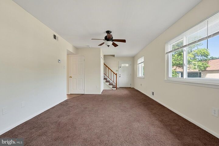 Property Photo: 3828 Miramonte Place 113B VA 22309
