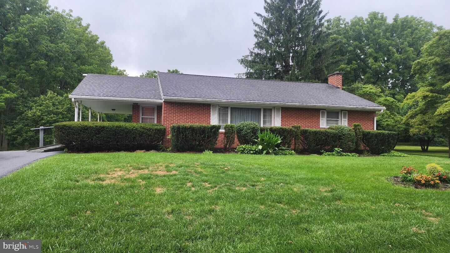 Property Photo: 492 Middletown Road PA 17036