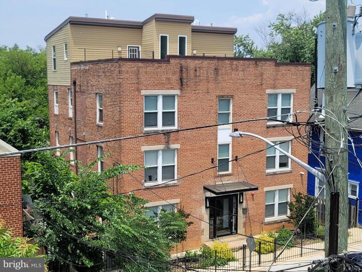 Property Photo:  4106 Gault Place NE 1  DC 20019 