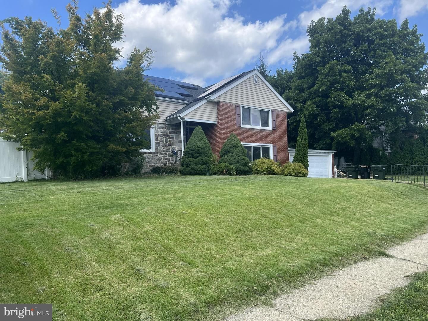 Property Photo:  906 N 25th Street  PA 19606 