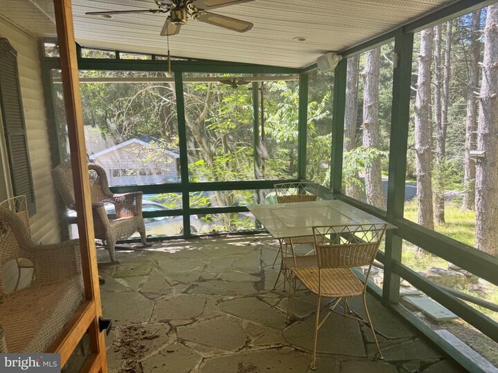 Property Photo:  140 Kona Lane  PA 18355 