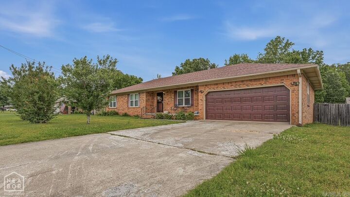 Property Photo: 1303 Daniel Drive AR 72450
